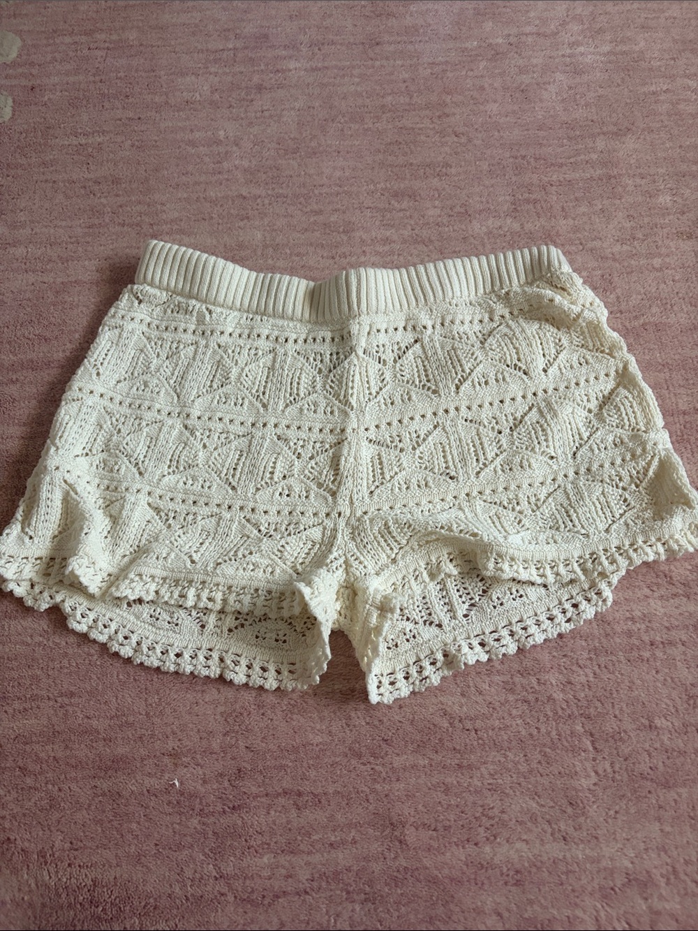 Time and Tru Cream Crochet Knit Shorts - Scalloped Detail